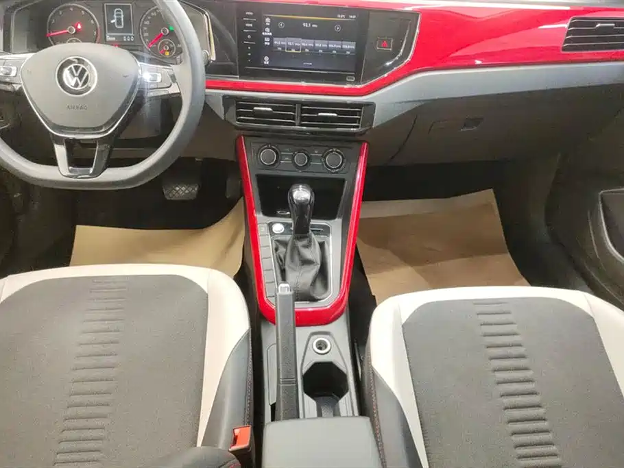 Volkswagen Polo 2021 Plus 1.5L Automatic Colorful Tech Edition фото 16