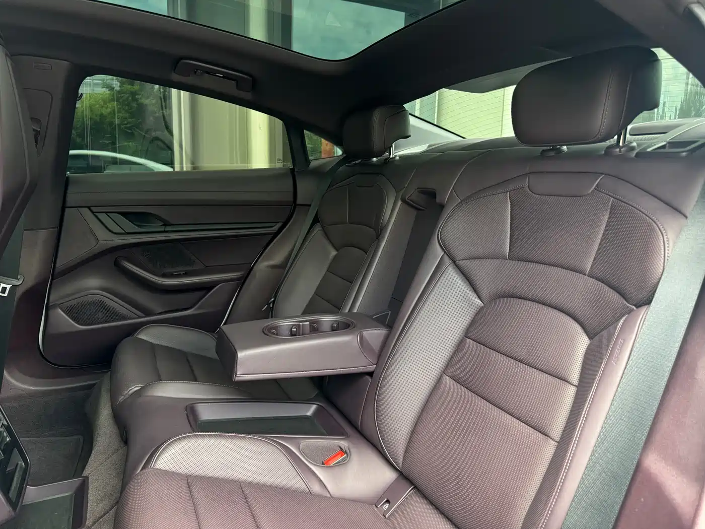 Porsche Taycan 2020 Taycan фото 16