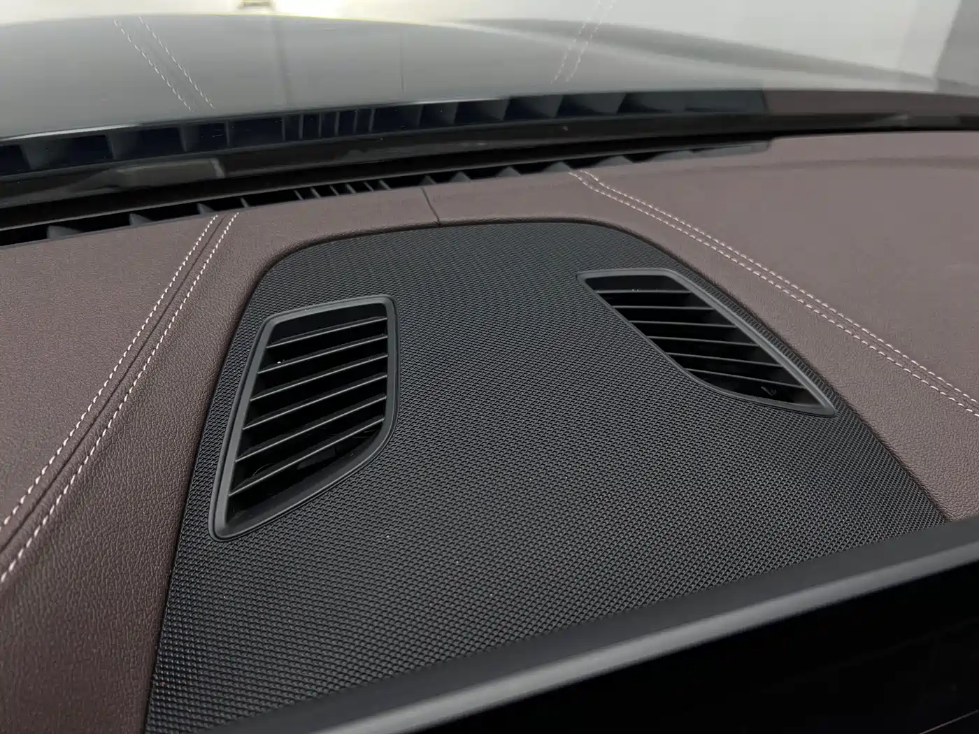 BMW 5 Series 2020 525Li M Sport Package фото 35