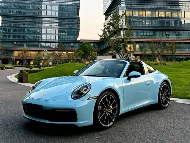 Porsche 911 Targa 4 3.0T
