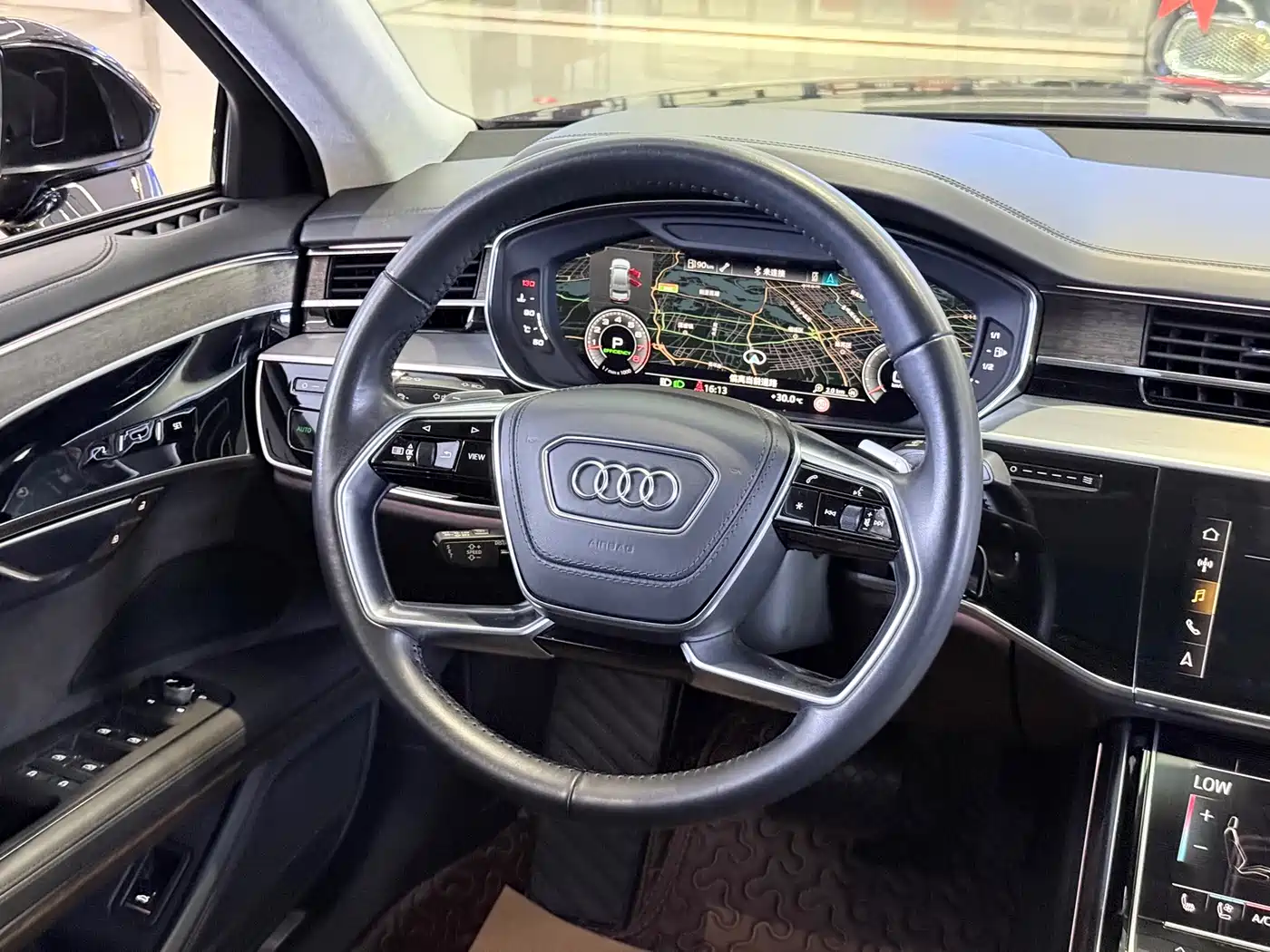 Audi A8 2019 Facelift Plus A8L 55 TFSI quattro Premium фото 5