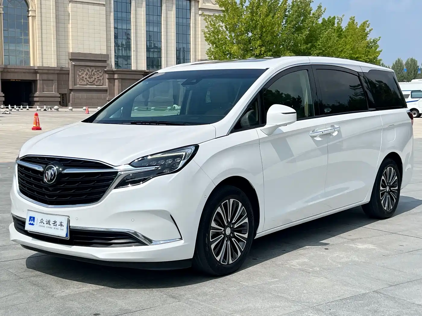 Buick GL8 2018 28T Luxury Model China VI