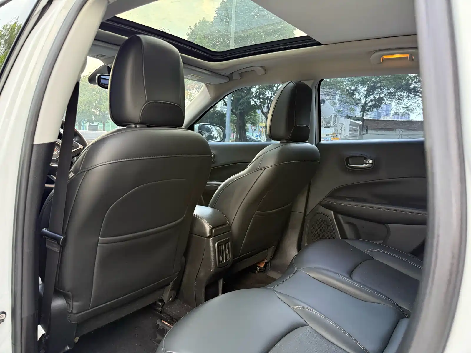 Фото 11 - Jeep Compass