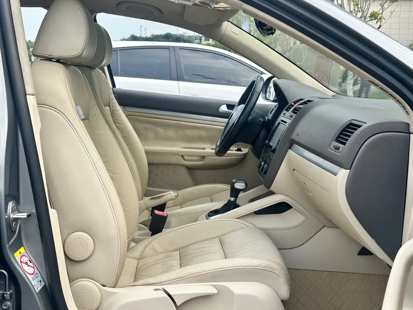 Volkswagen Sagitar 2010 1.4TSI Automatic Luxury фото 21