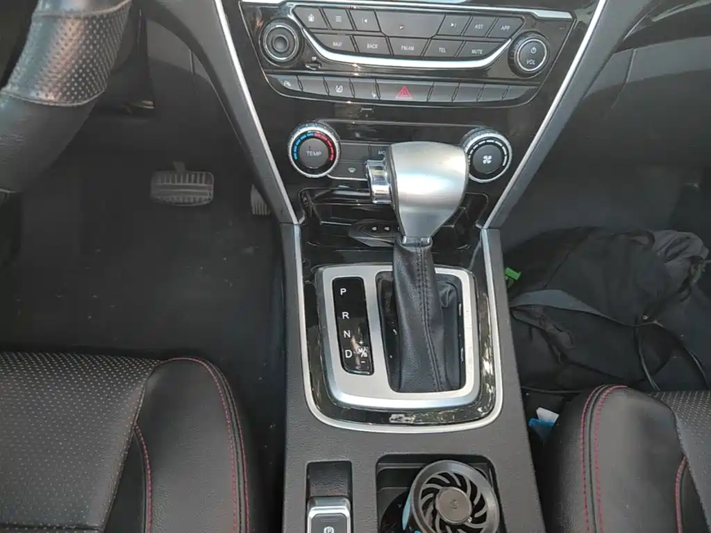 Leopaard CS10 2018 2017 Model 2.0T Automatic Luxury Edition