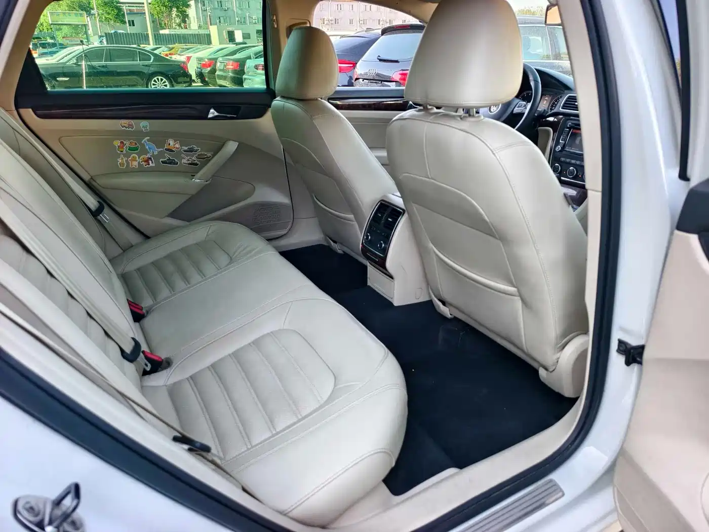 Volkswagen Passat 2013 1.8TSI DSG Yuzun фото 16
