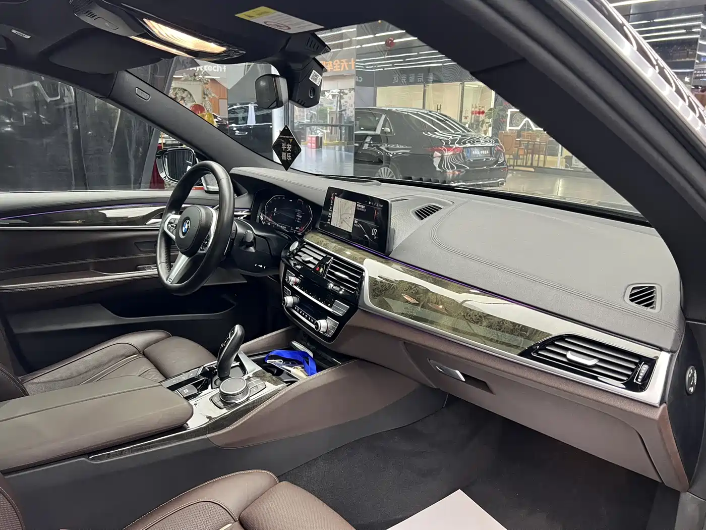 BMW 6 Series GT 2019 630i M Sport Grand Tourer Edition фото 6