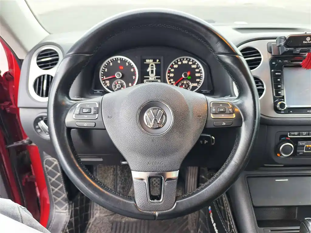 Volkswagen Tiguan 2012 1.8TSI Automatic 2WD Trend Edition фото 15