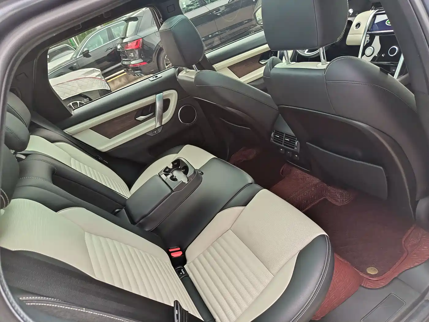 Land Rover Discovery Sport 2021 249PS R-Dynamic S Performance Edition фото 16