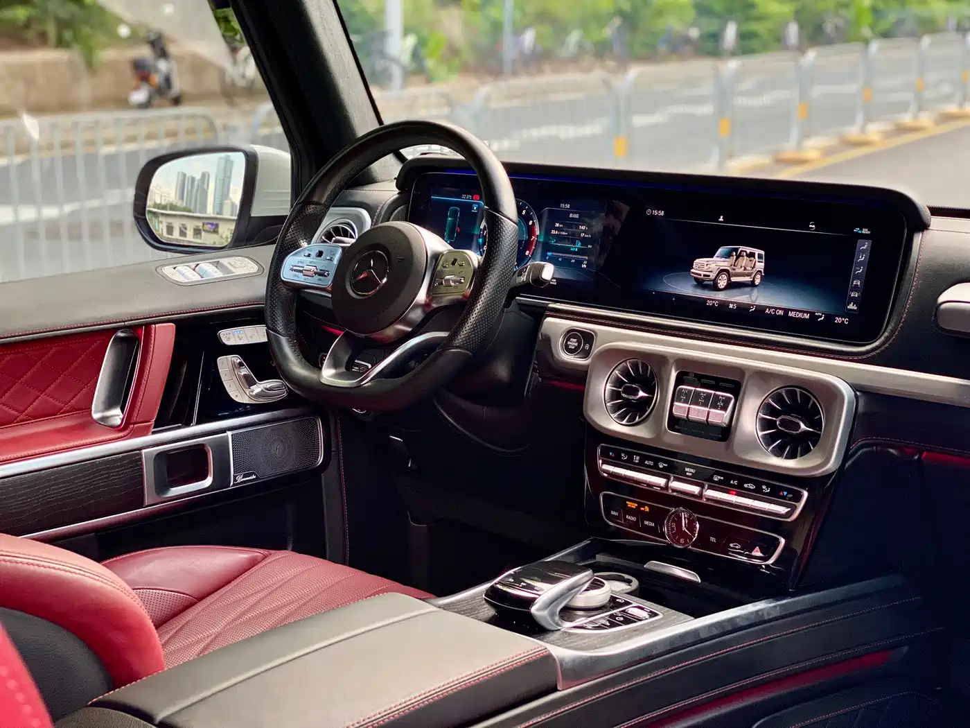 Mercedes-Benz G-Class 2022 G 500 фото 17