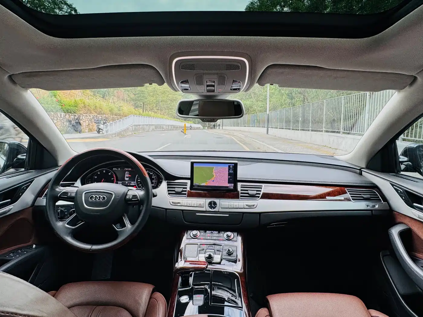 Audi A8 2013 A8L 45 TFSI quattro Exclusive фото 18