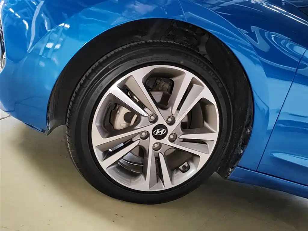 Hyundai Elantra 2016 Model 1.6L Automatic Smart Elite фото 23