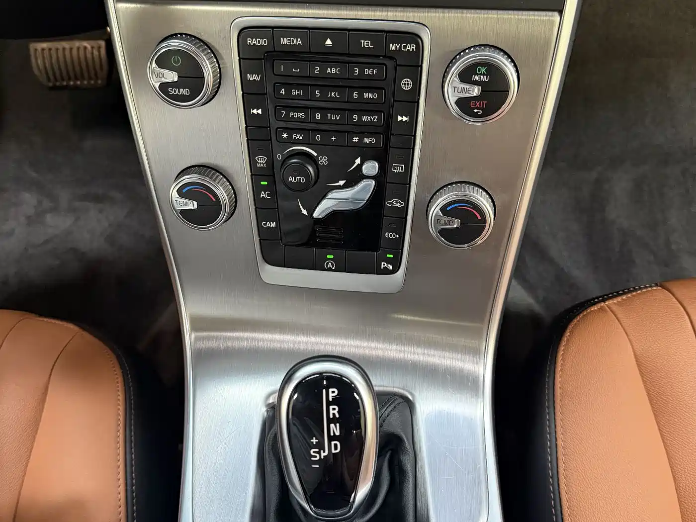 Фото 24 - Volvo S60