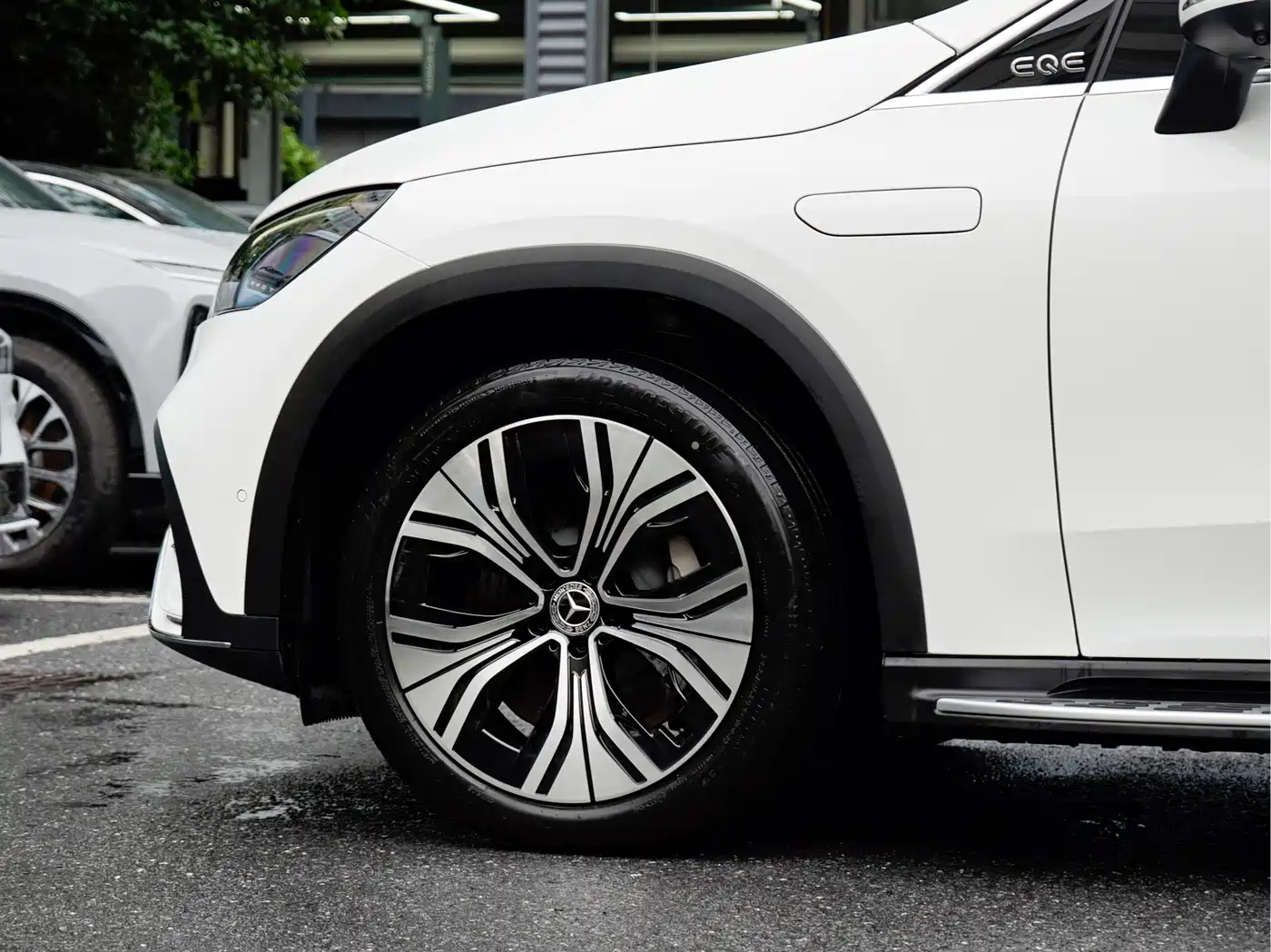 Mercedes-Benz EQE SUV 2024 500 4MATIC Luxury Edition фото 6