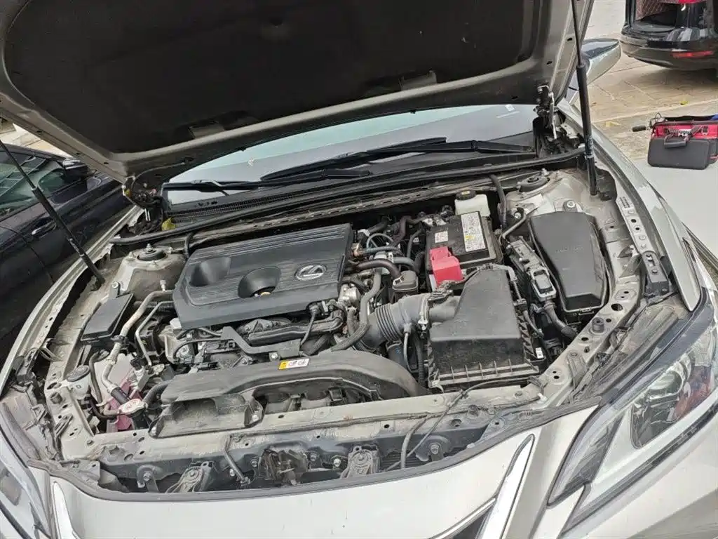 Lexus ES 2022 200 Excellence Edition фото 3