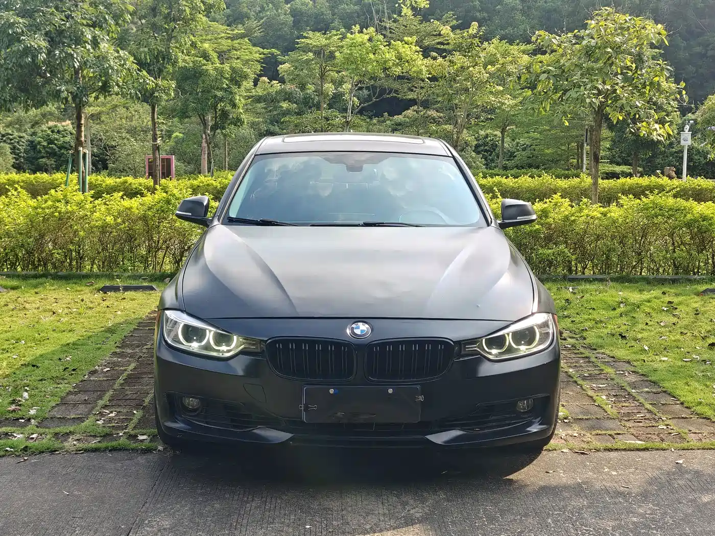 BMW 3 Series (Import) 2013 2013 320i Sport Design Package