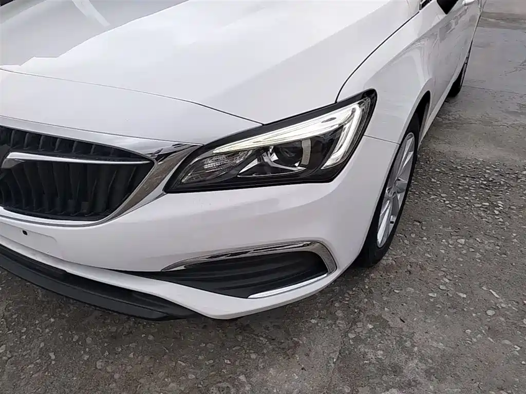 Buick Verano 2018 Sedan 15S Automatic Progressive фото 24