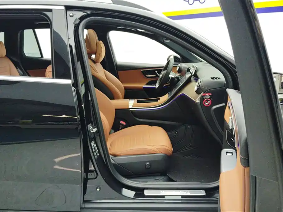 Mercedes-Benz GLC 2024 Facelift GLC 300 L 4MATIC Sport 5-seater фото 8