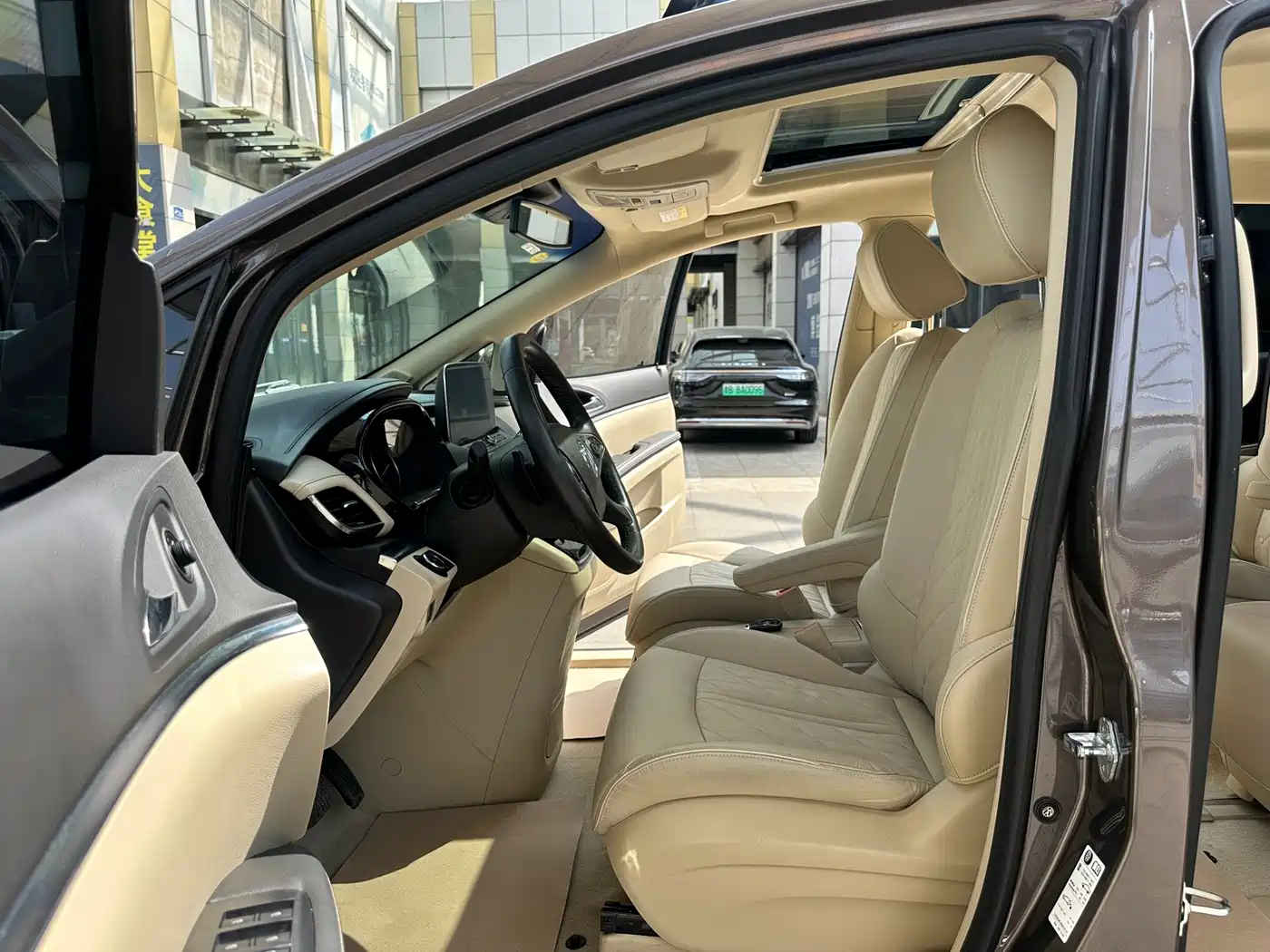 BUICK GL8