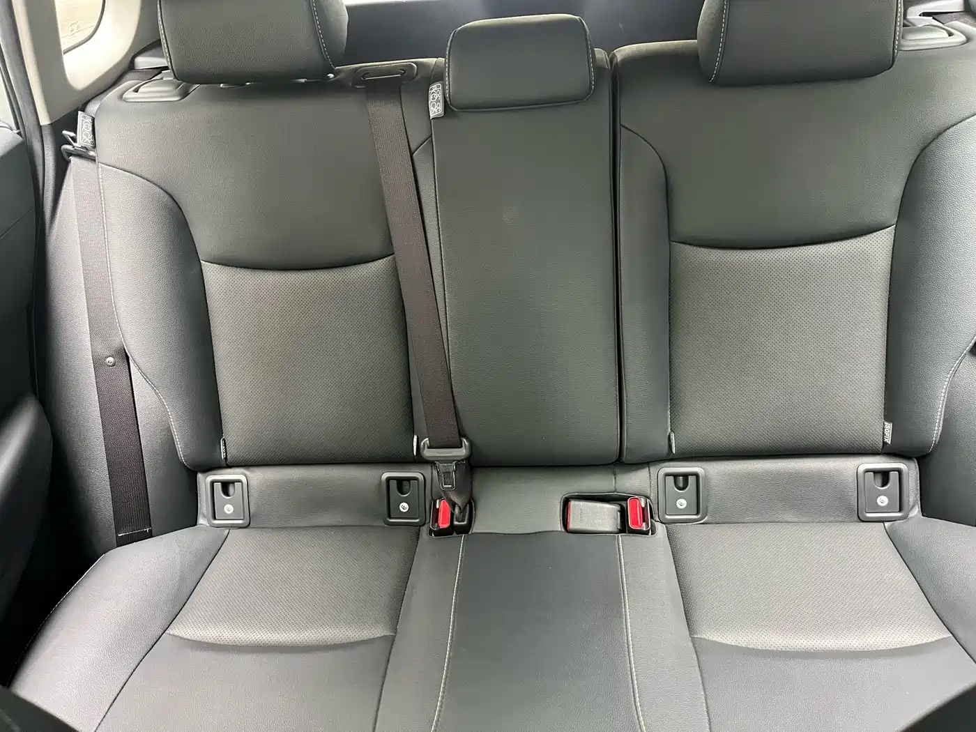 Toyota Frontlander 2023 2.0L CVT Luxury Edition фото 38