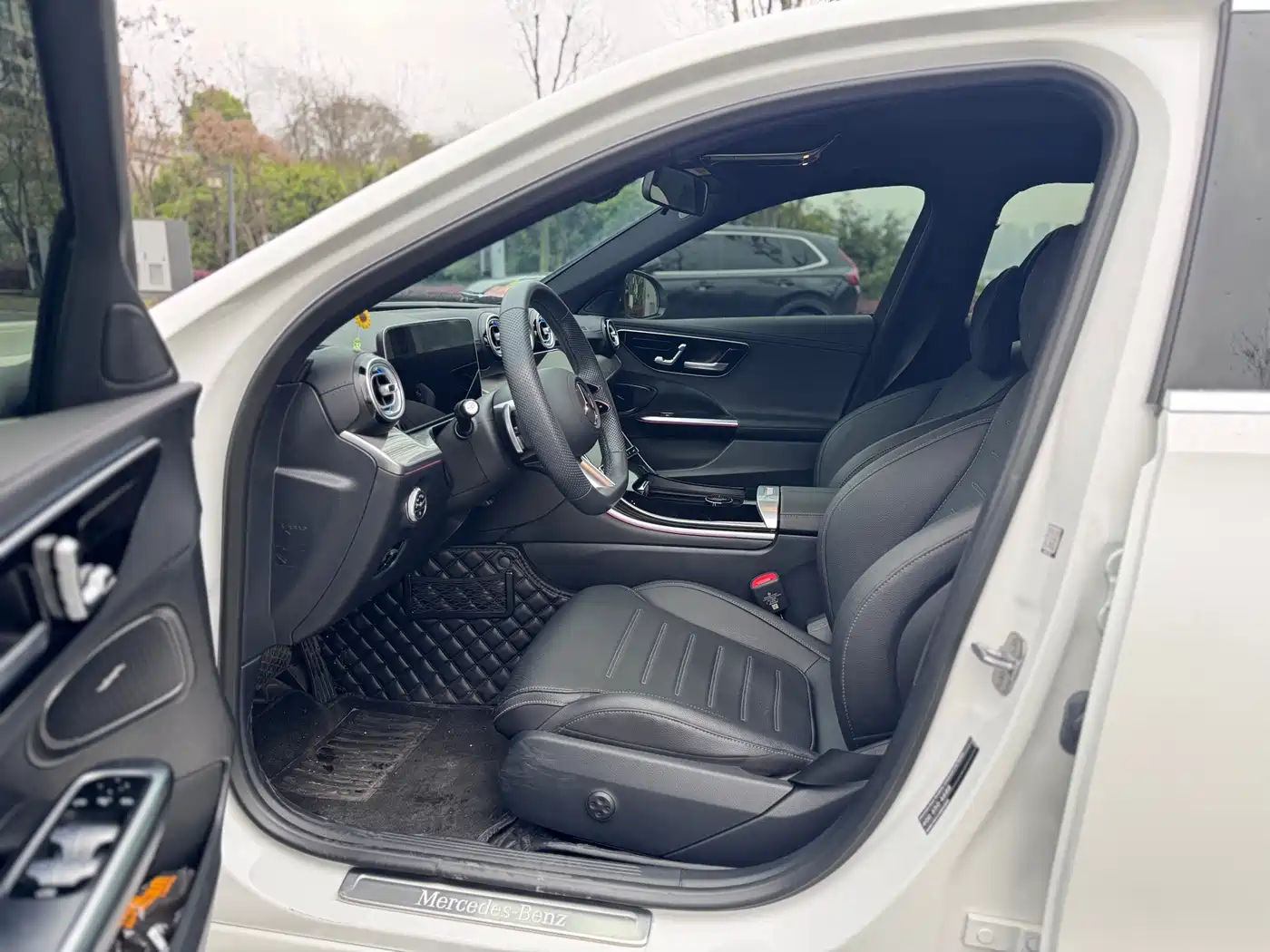 Mercedes-Benz C-Class 2024 Facelift C 260 L Sport фото 9