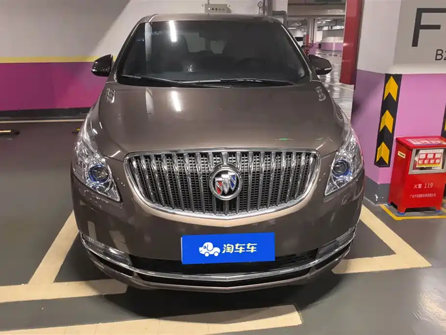 Buick GL8 2014 3.0L GT Luxury Business Elegance фото 2