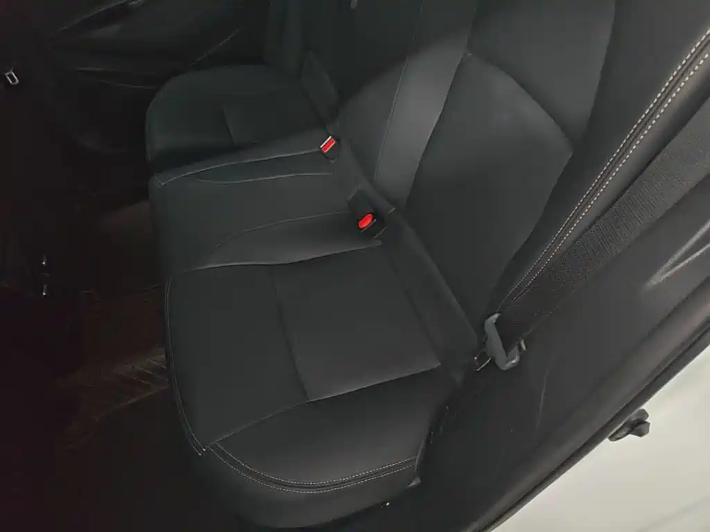 Toyota Corolla 2021 Hybrid 1.8L E-CVT Elite Edition фото 17