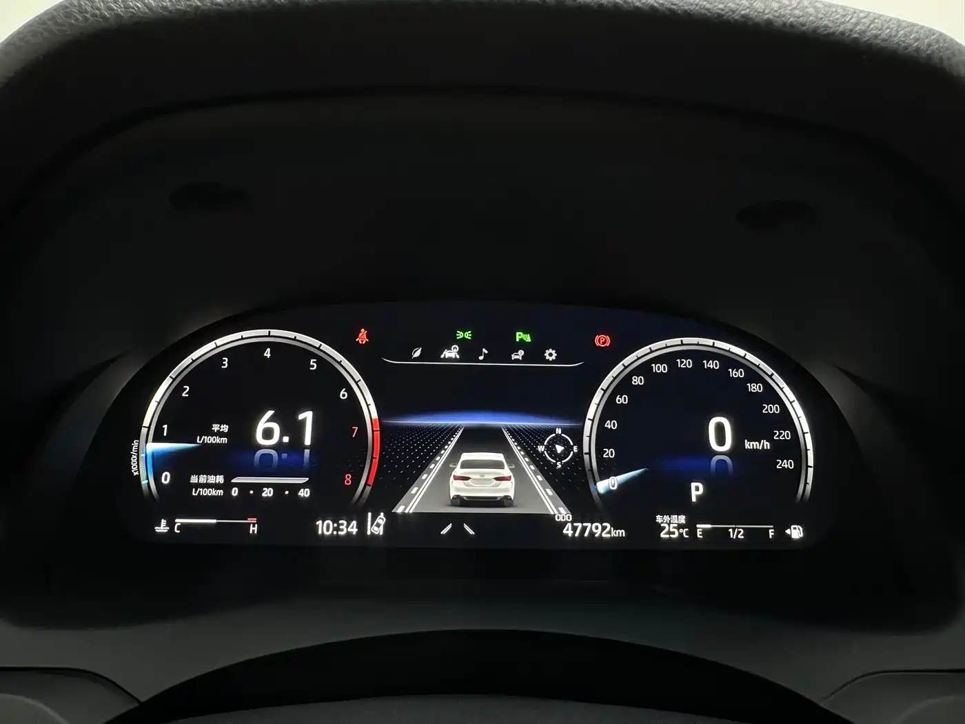 Toyota Camry 2023 2.5G Luxury Edition фото 21