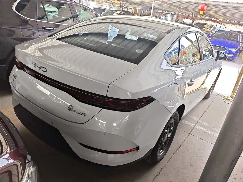 BYD Qin PLUS 2026 DM-i Smart Edition 128KM Progressive фото 7