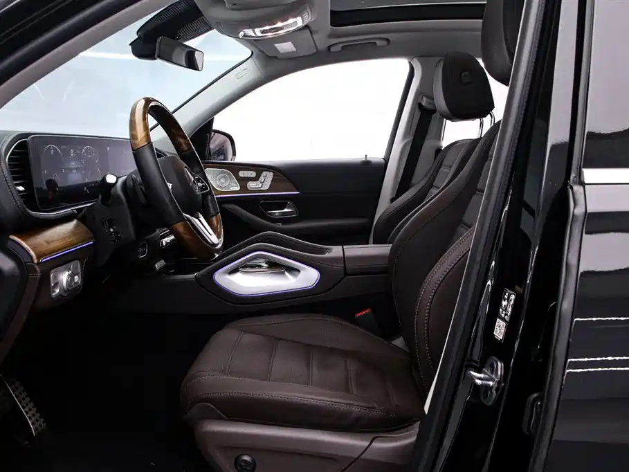 Mercedes-Benz GLS 2023 Second Facelift GLS 450 4MATIC Luxury фото 12