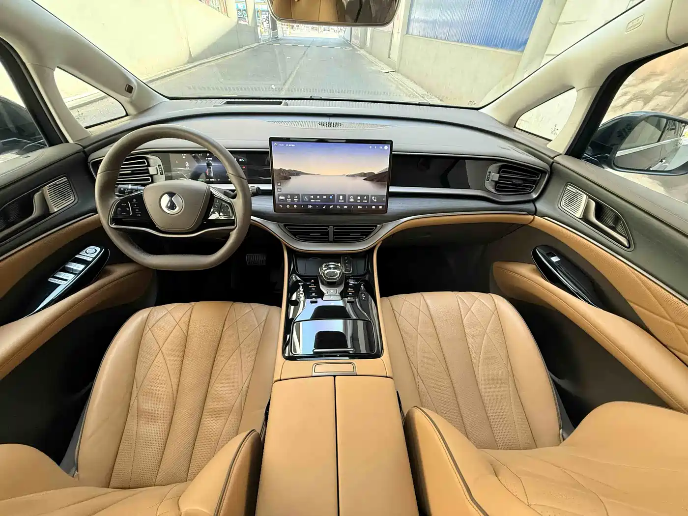 Denza D9 2022 DM-i 970 AWD Flagship фото 6