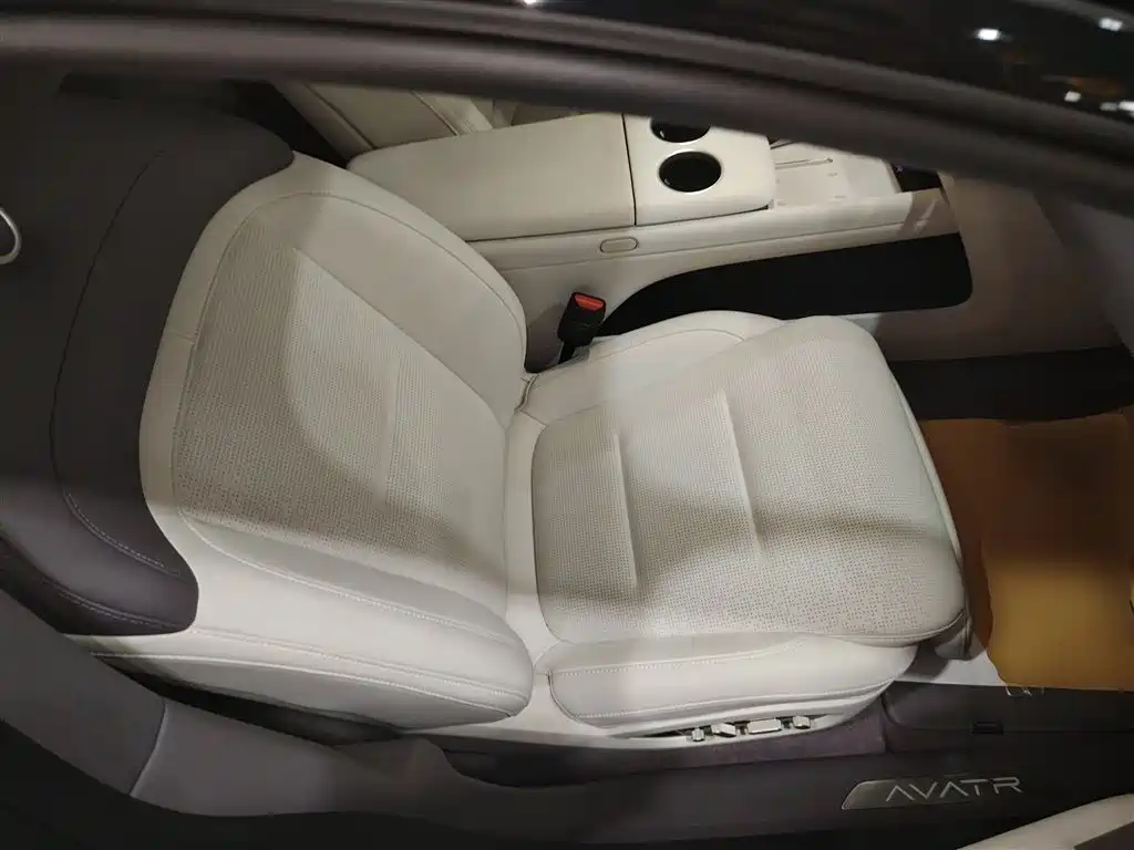 Avatr 06 2025 Model Pro Extended Range Edition фото 25