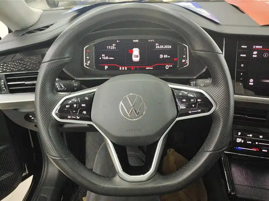 Volkswagen Passat 2022 330TSI Luxury Edition фото 15