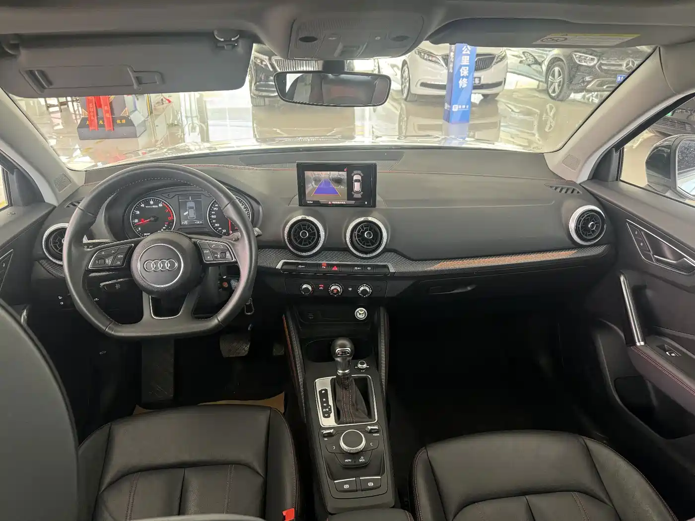 Фото 8 - Audi Q2L