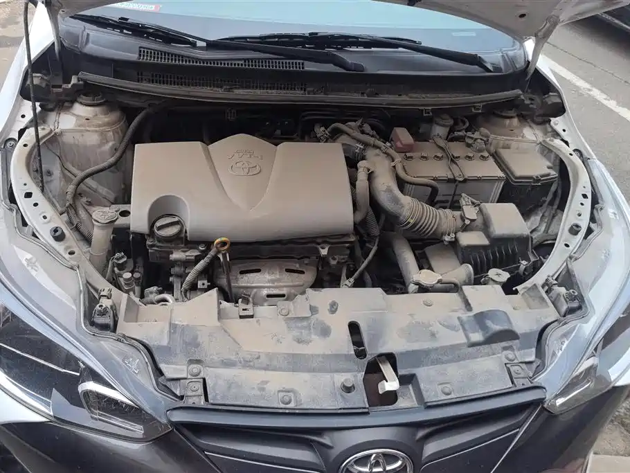 Toyota YARiS L Zhi Xuan 2015 1.5E Auto Charming Edition фото 9