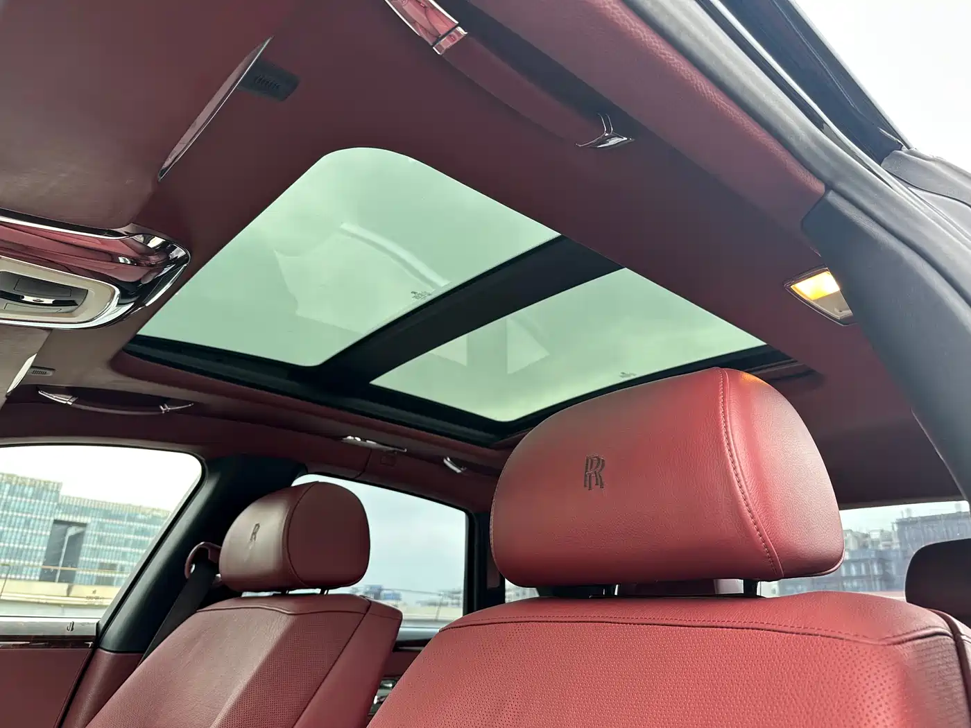 Rolls-Royce Ghost 2010 Model 6.6T Standard фото 8