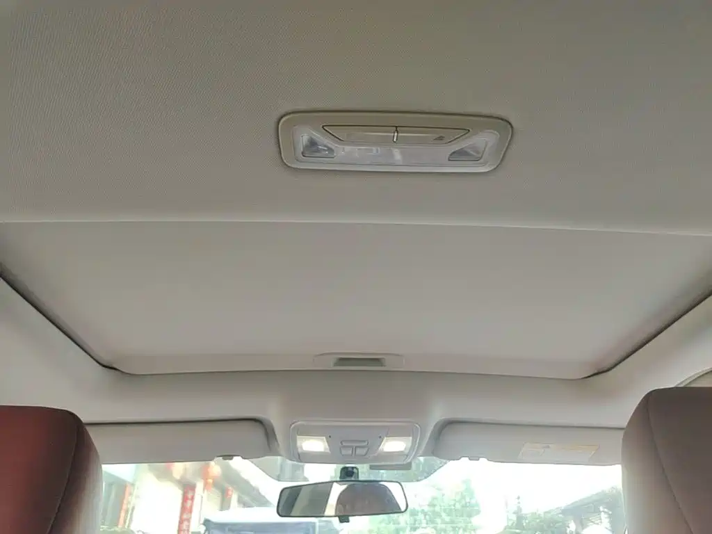 Фото 18 - Changan Eado