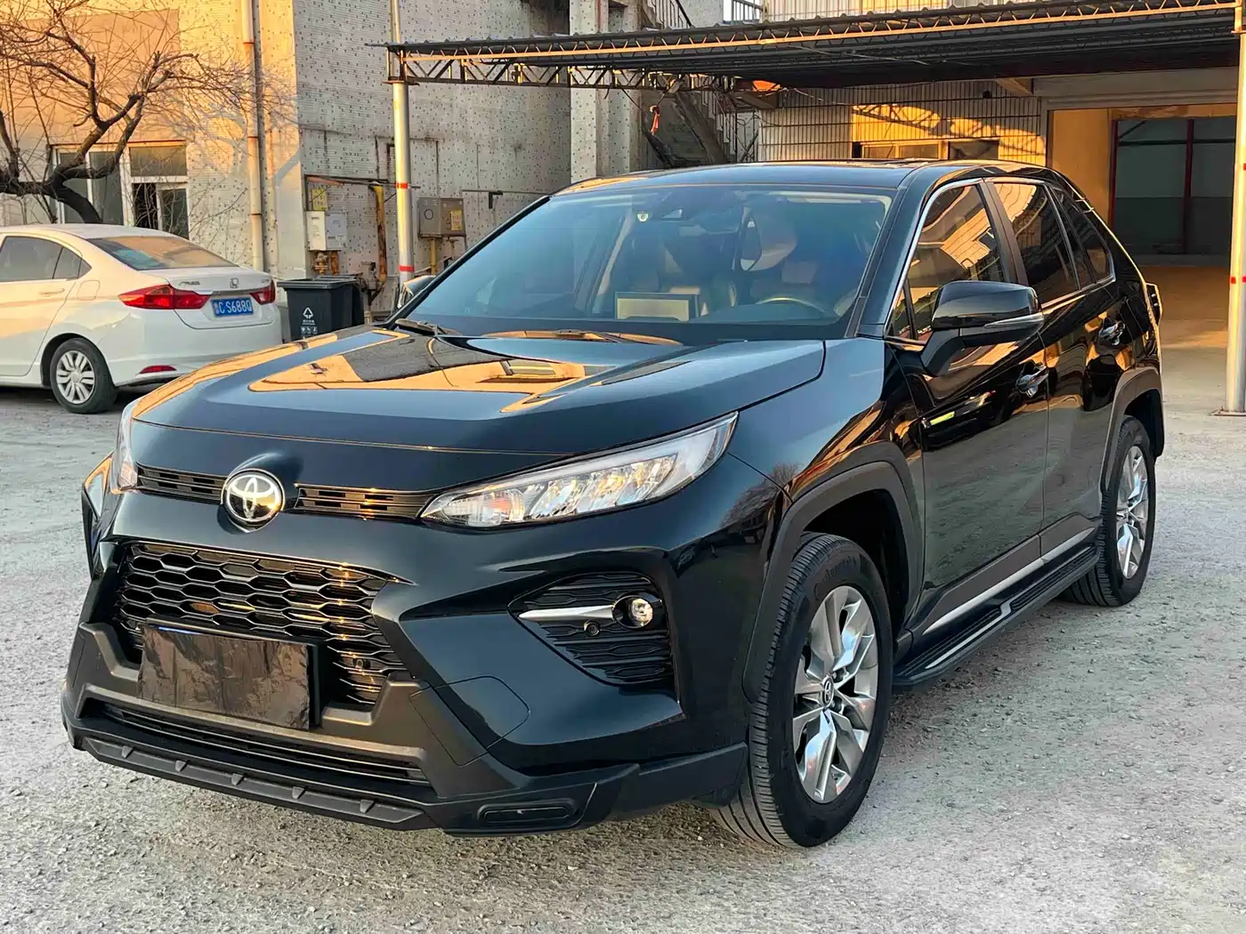 Toyota Wildlander 2022 2.0L CVT FWD Luxury Edition