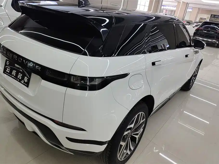 Land Rover Range Rover Evoque 2022 Range Rover Evoque L 249PS R-Dynamic HSE Luxury Edition фото 3