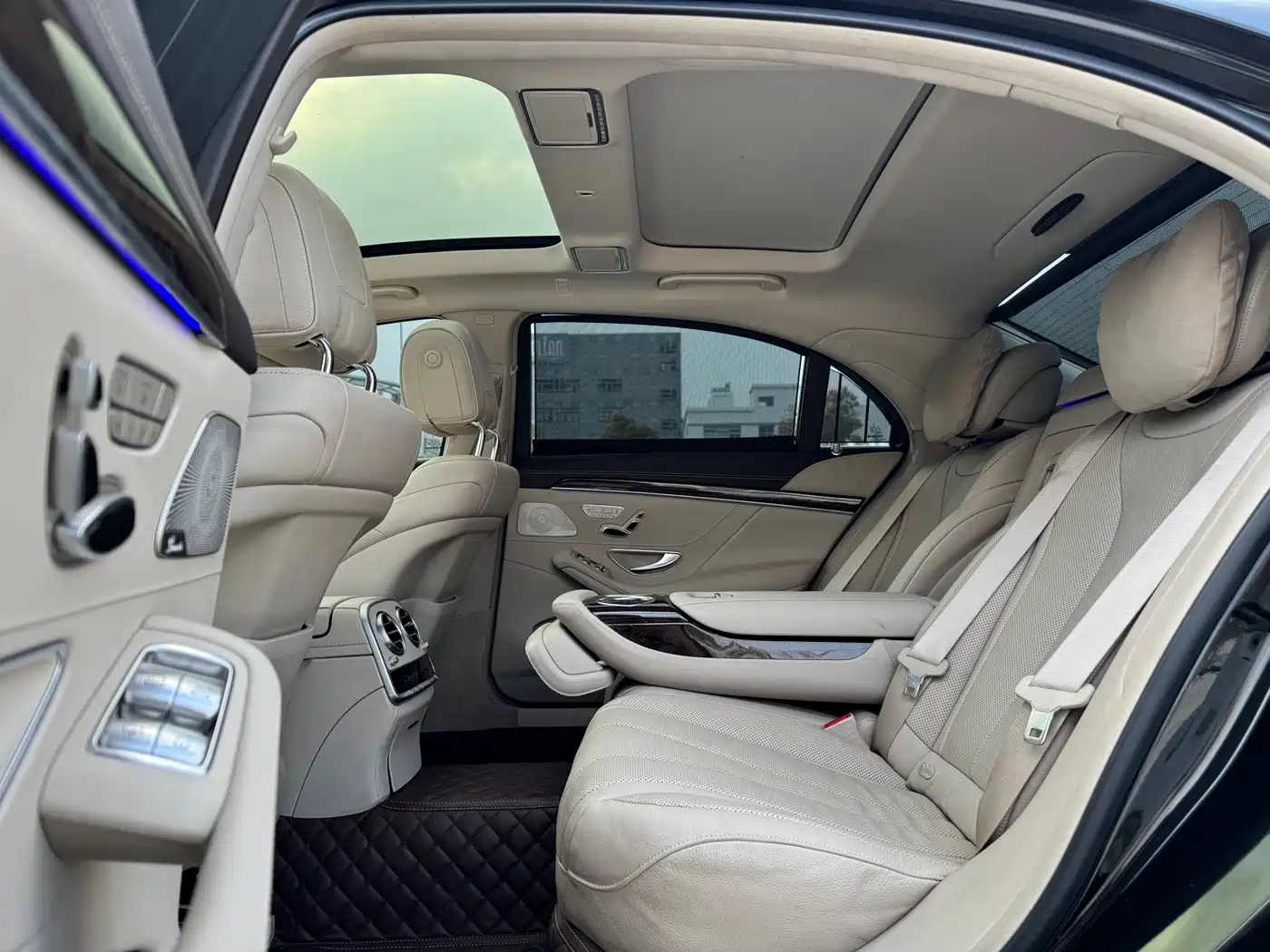 Mercedes-Benz S-Class 2016 S 320 L Luxury фото 10