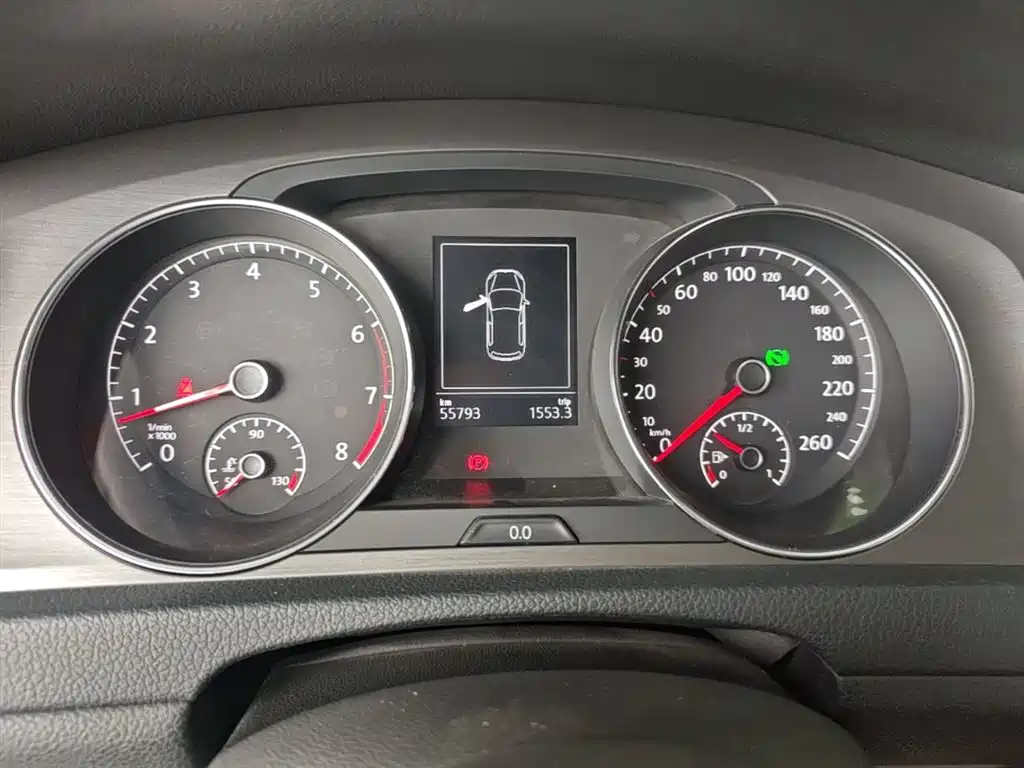 Volkswagen Golf 2015 1.4TSI Automatic Luxury фото 12