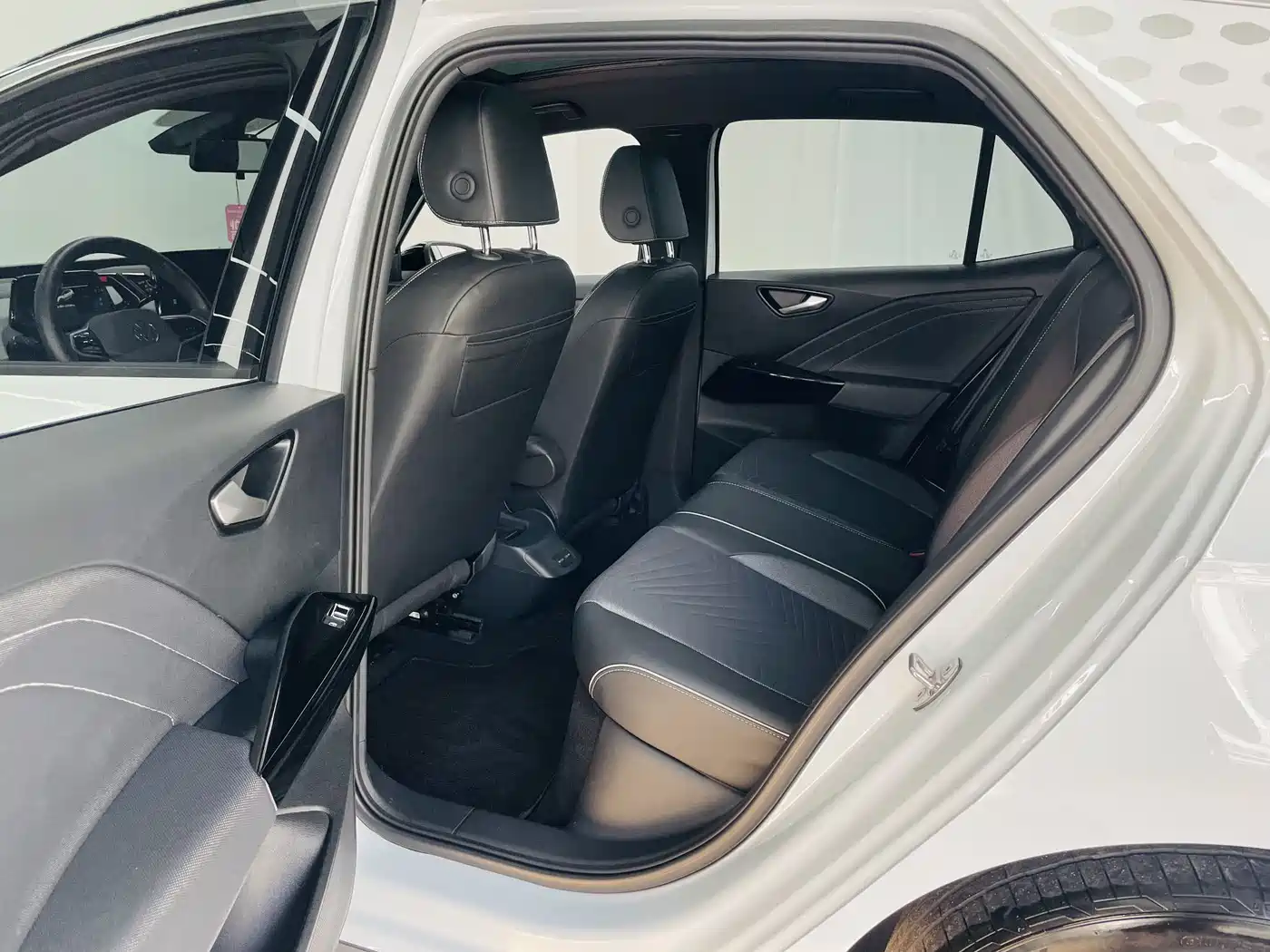 Volkswagen ID.3 2023 Upgraded Pure Intelligence Edition фото 9