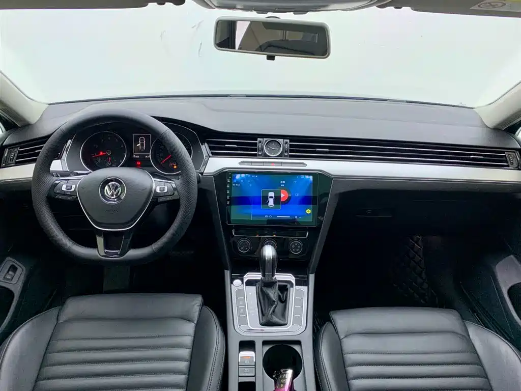 Volkswagen Magotan 2017 330TSI DSG Leading фото 15
