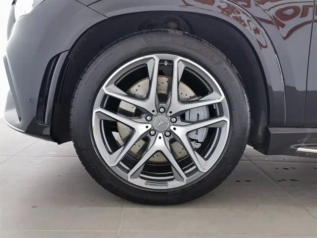Mercedes-Benz GLE AMG 2023 AMG GLE 53 4MATIC+ фото 17