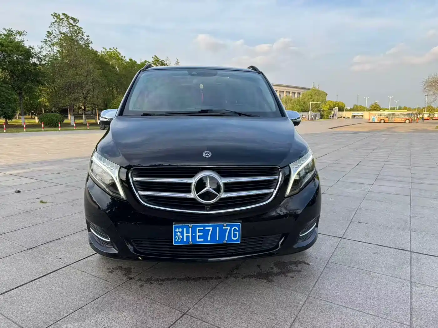 Mercedes-Benz V-Class 2018 V 260 L Premium Long Wheelbase Edition China VI фото 2