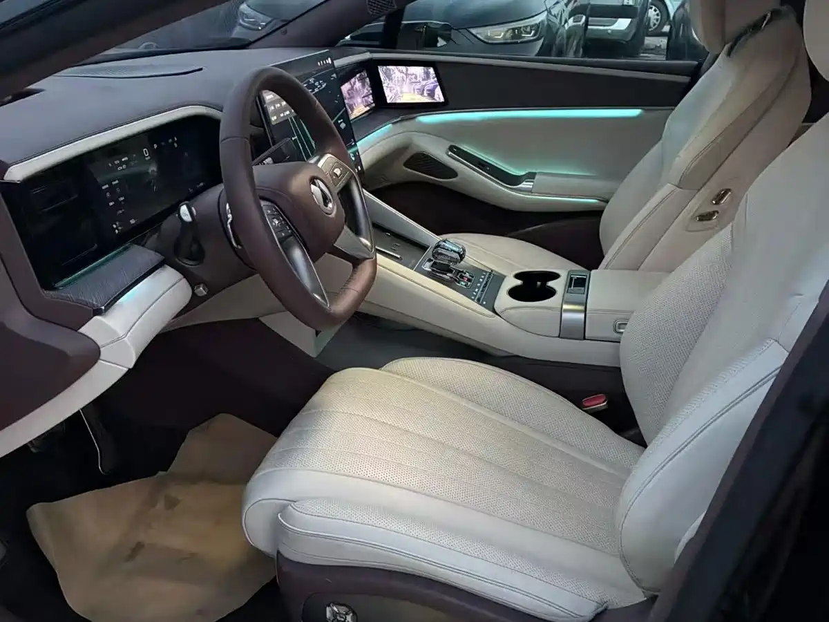 Denza Z9GT 2024 1100 AWD Ultra Edition фото 4