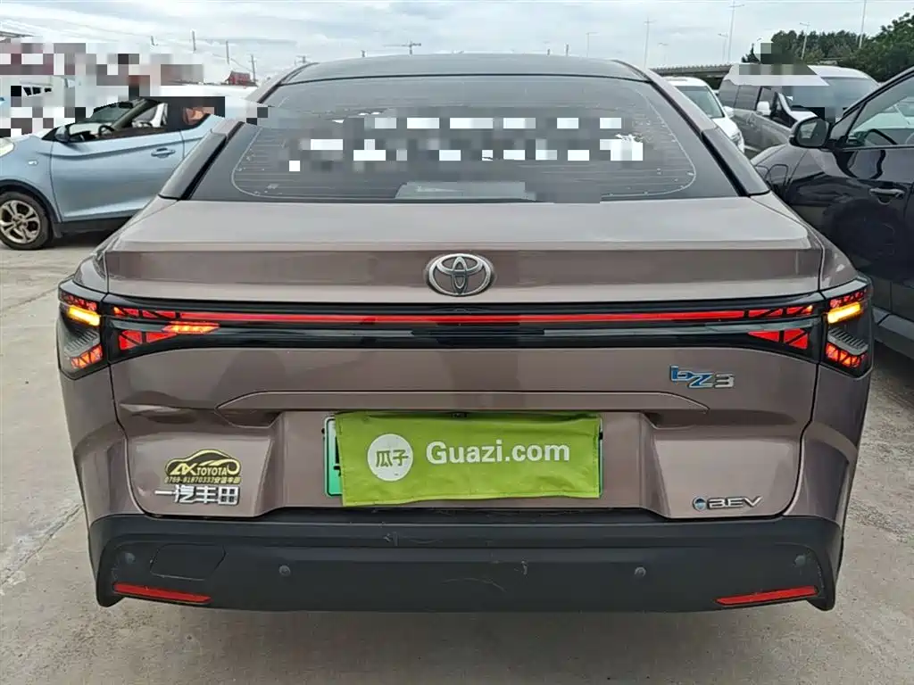 Toyota bZ3 2023 616km Long Range Premium фото 6