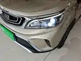 Фото 24 - Geely Vision X3