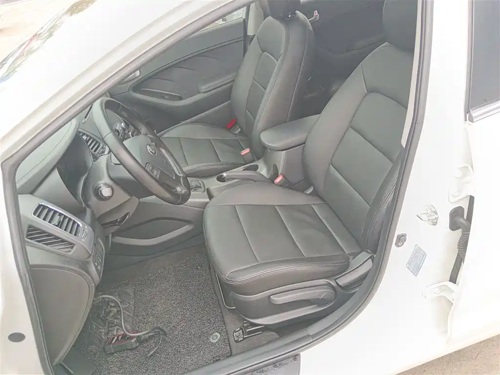Kia K3 2015 1.6L Automatic GLS фото 15