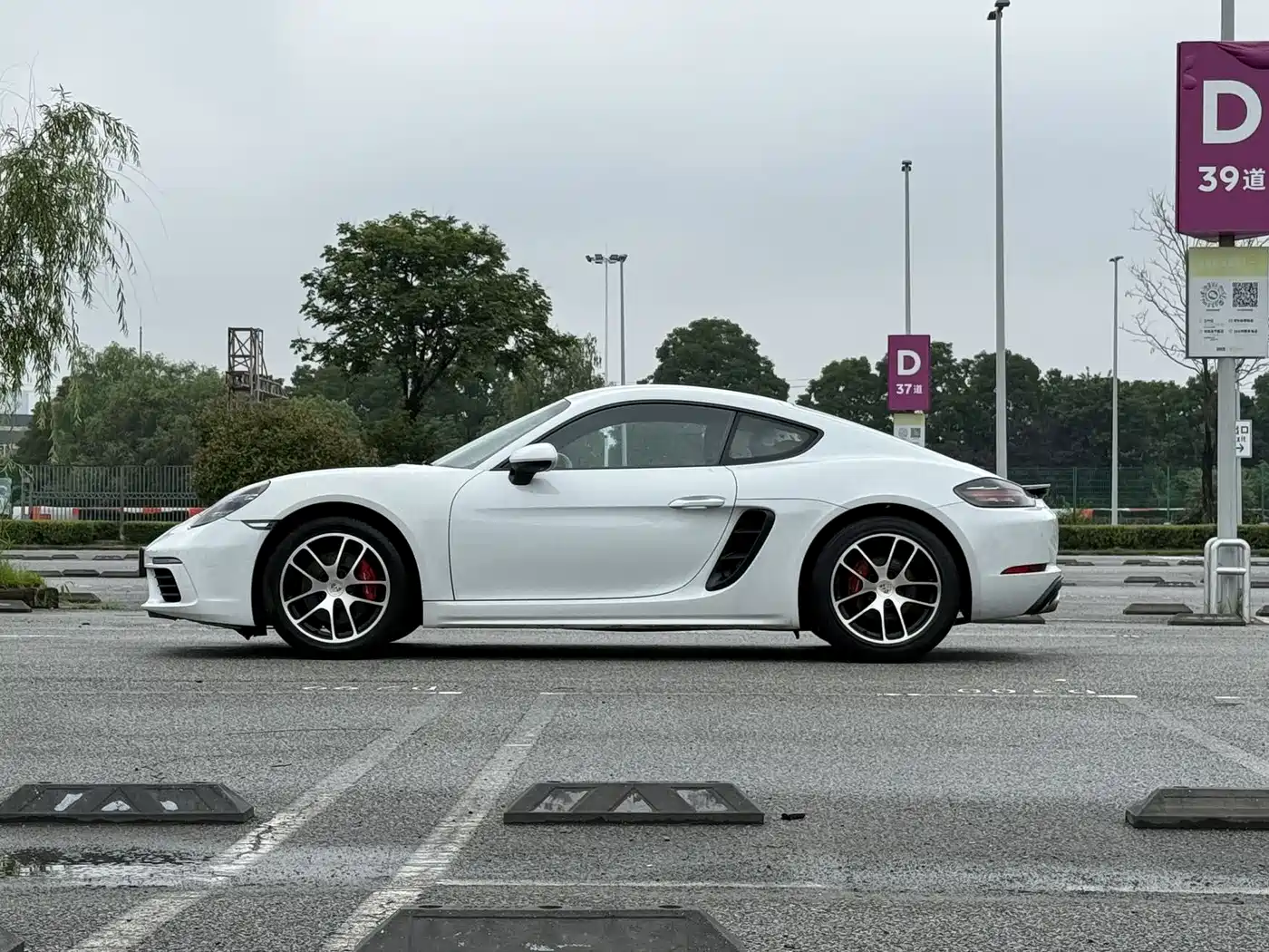 Porsche 718 2016 Cayman 2.0T фото 5